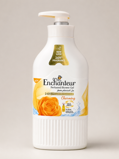 جل استحمام معطر Enchanteur Charming للنساء – عطر يدوم 24 ساعة